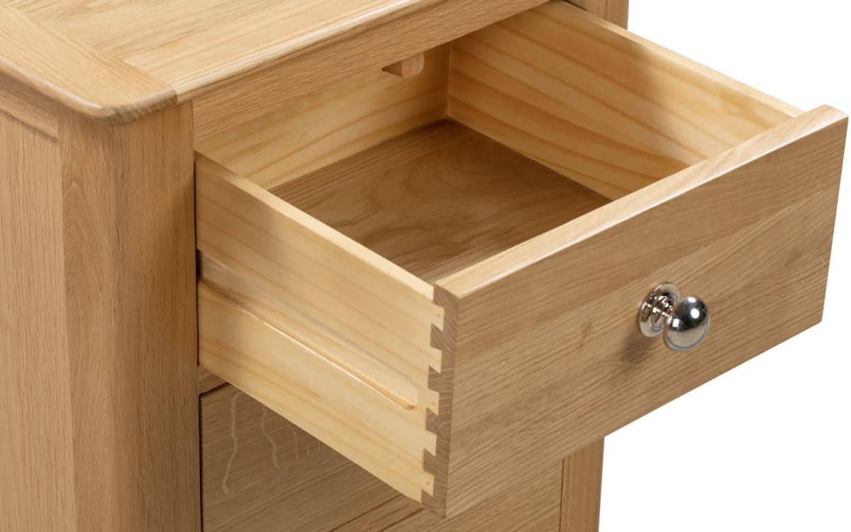 Alderbury 3 Drawer Bedside - Image 4