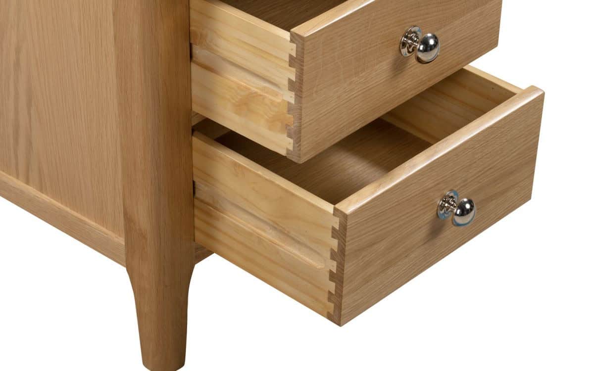 Alderbury 3 Drawer Bedside - Image 5