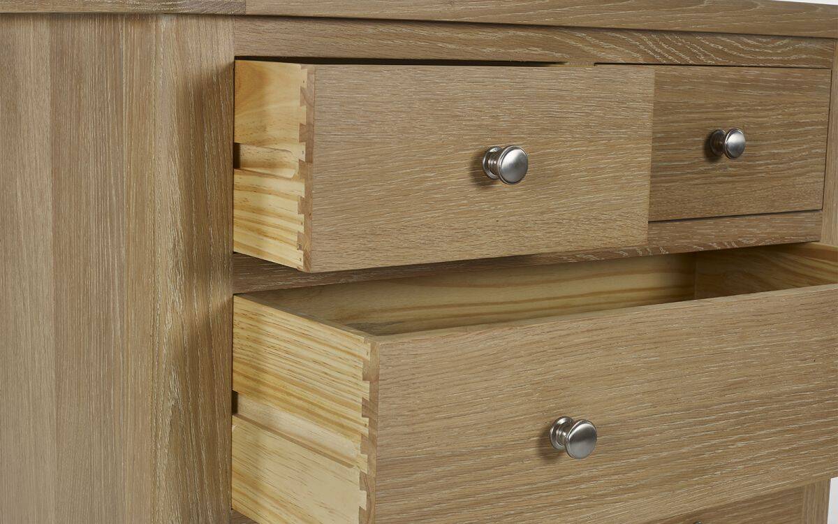 Memmingen 3+2 Drawer Chest - Limed Oak - Image 5
