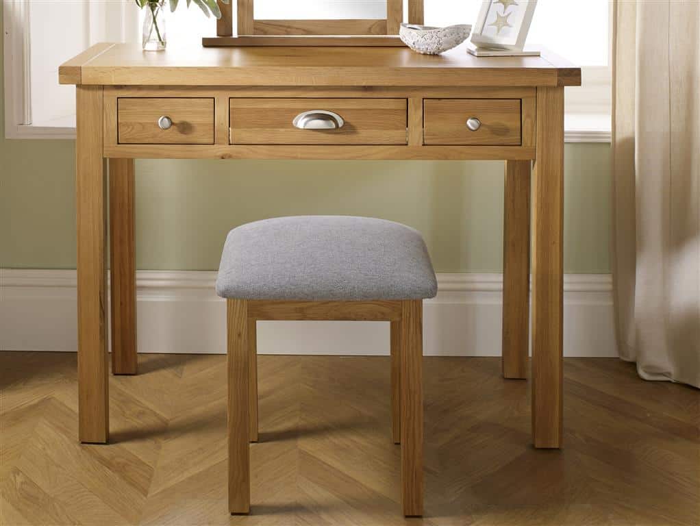 Woburn Stool - Oak | Buy Online | Beds.ie