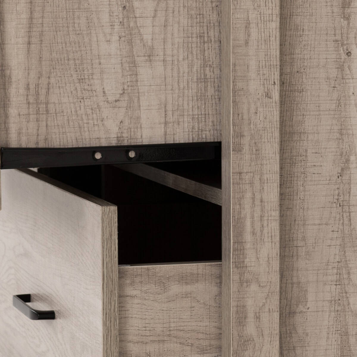 Oliver 6 Drawer Chest - Light Oak Effect - Image 4