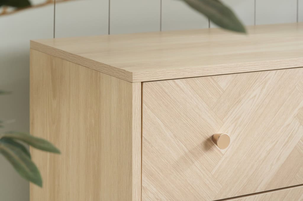 Herringford 4 Drawer Chest - Oak - Image 7