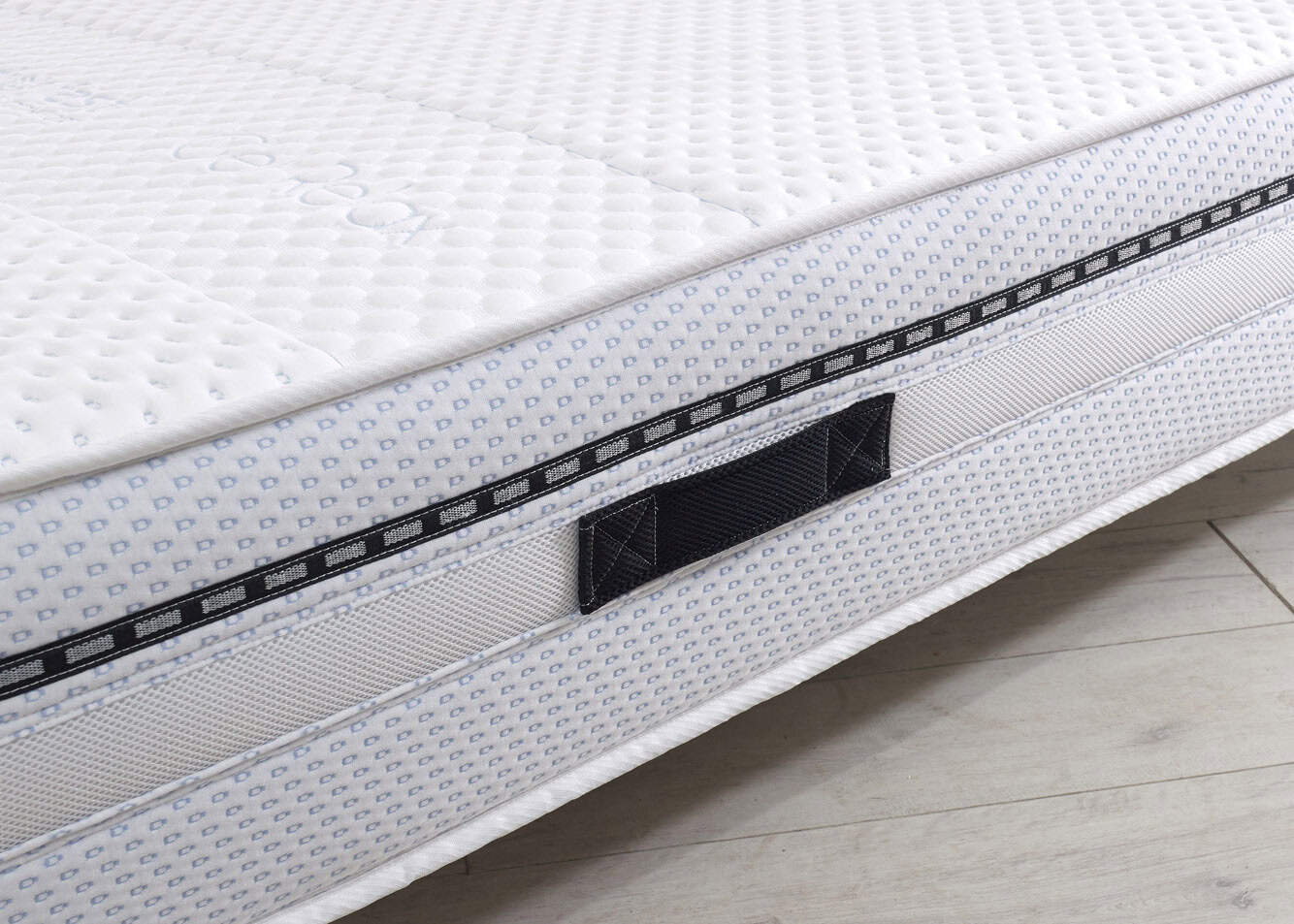 Edgar & Jones 3ft Luxury Pocket Gel 1500 Mattress - Image 3