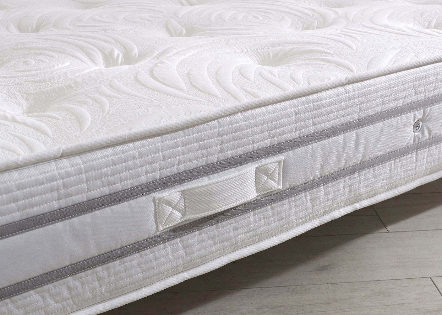 Edgar & Jones 2ft6 Paris 1500 Pocket Mattress - Image 3