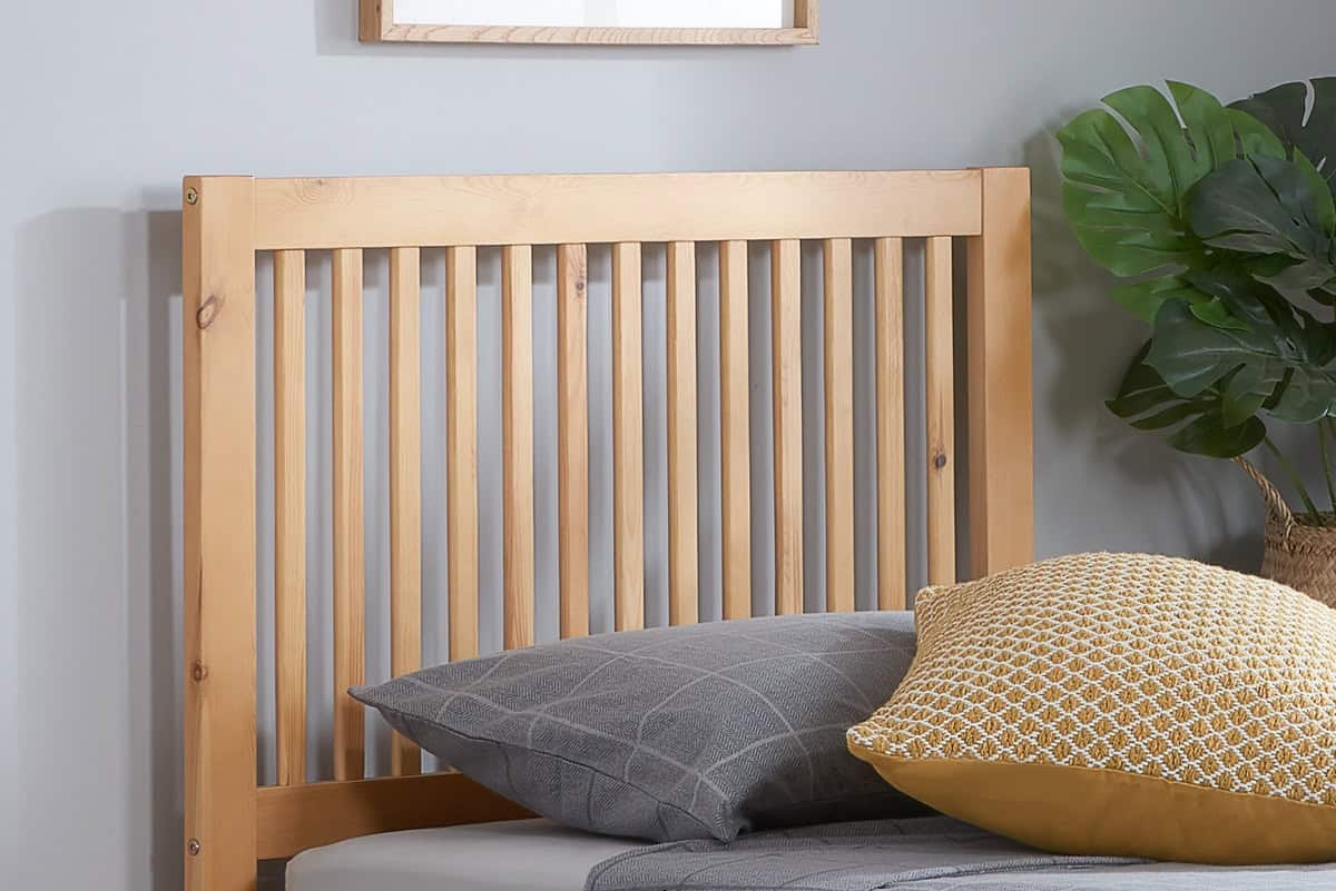 Buxton 3ft Bedframe with Trundle - Honey Pine - Image 5