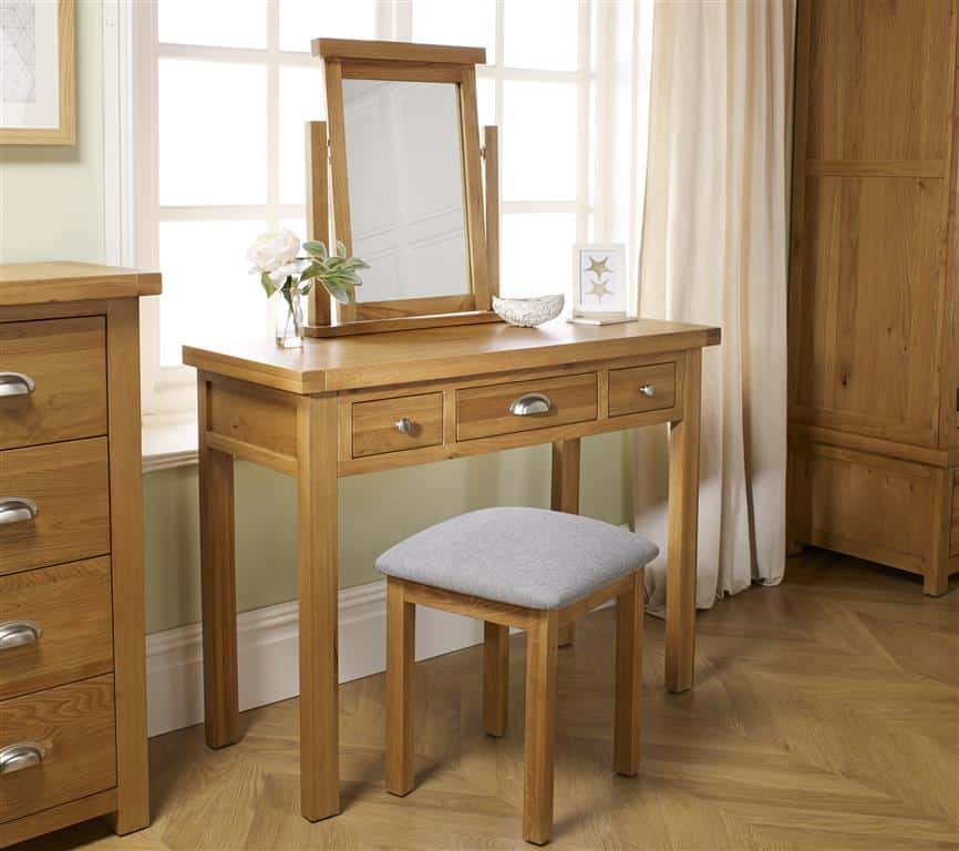 Woburn 3 Drawer Dressing Table - Oak - Image 2