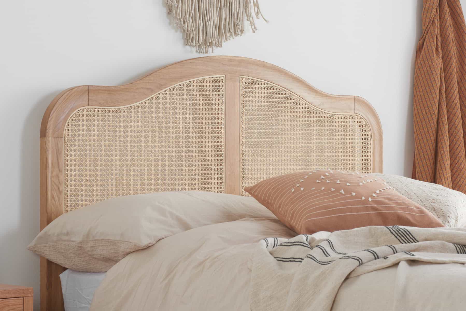 6ft Leonie Rattan Bedframe - Oak - Image 3