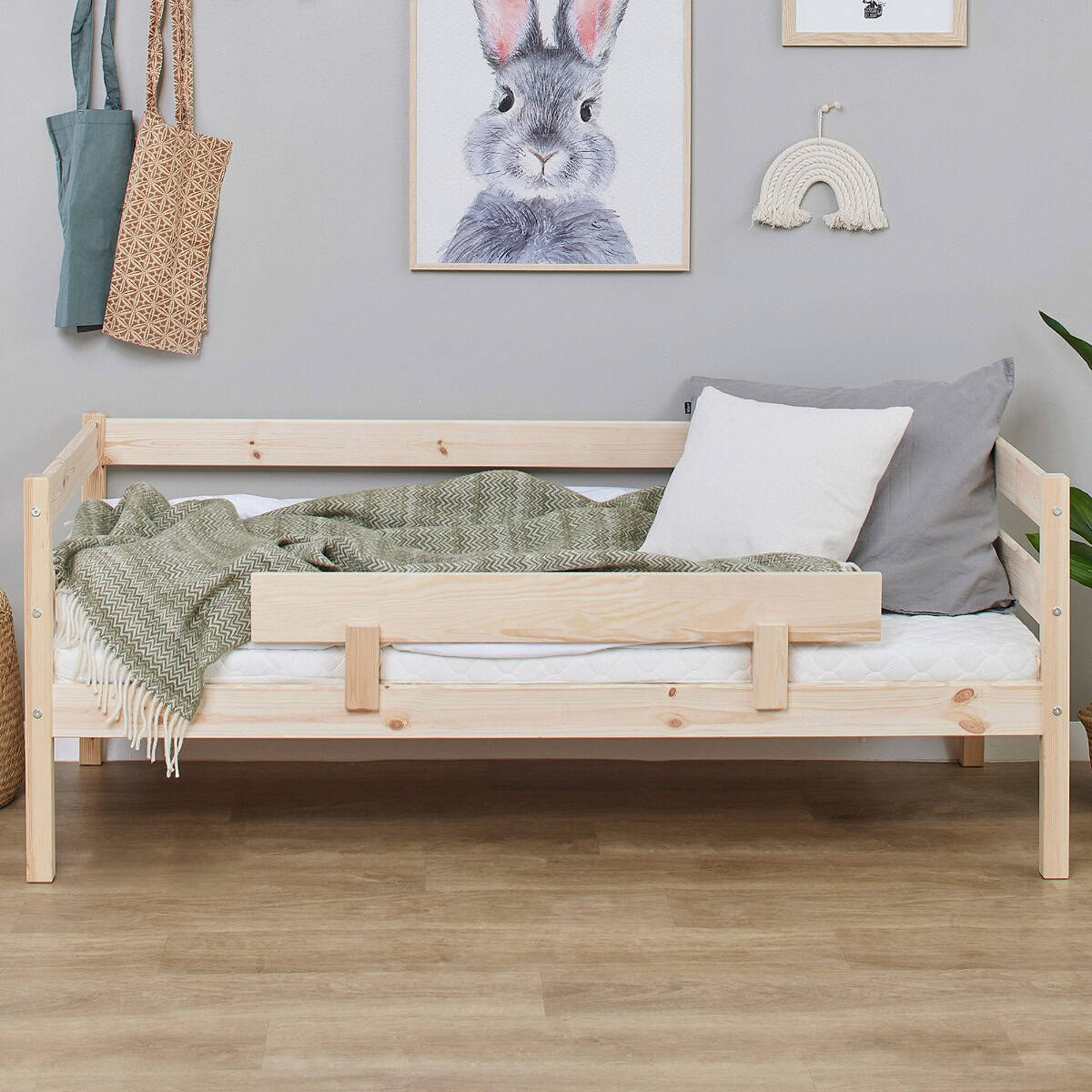 Hoppekids Shorty Daybed with Safety Rail - Natural - Image 2