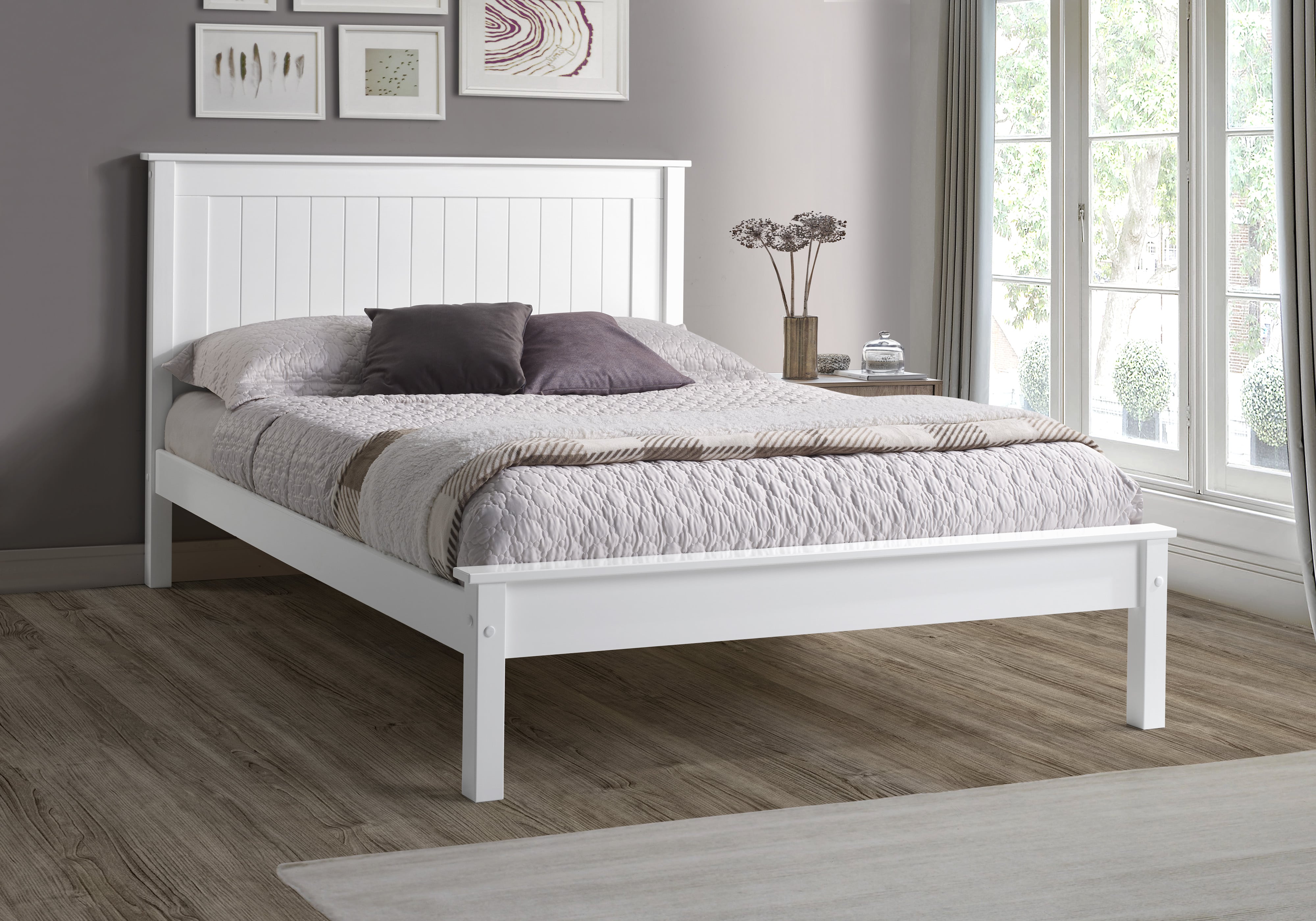 Limelight Taurus 4ft6 Low White 01