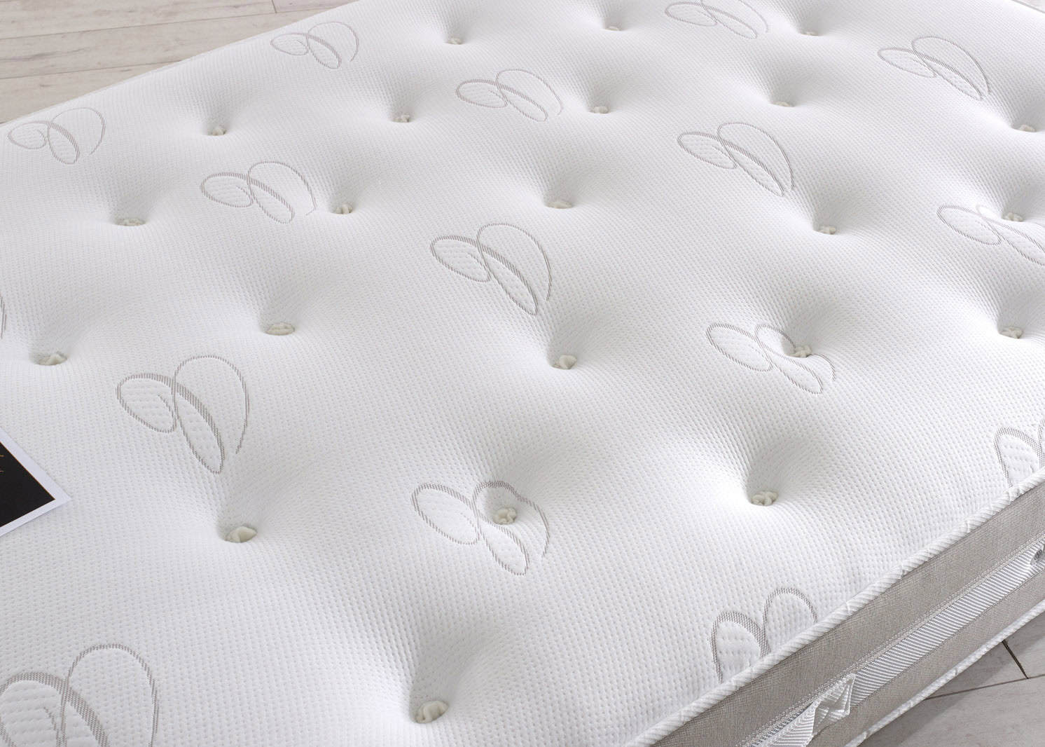 Edgar & Jones 4ft Imperial Mattress - Image 5