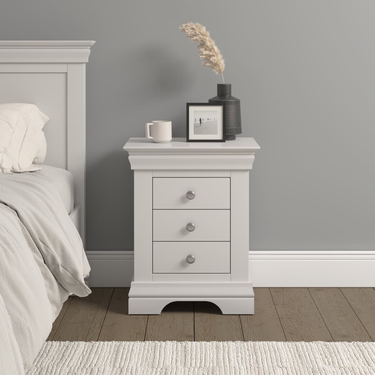 Bordeaux 3 Drawer Bedside - Ivory - Image 4