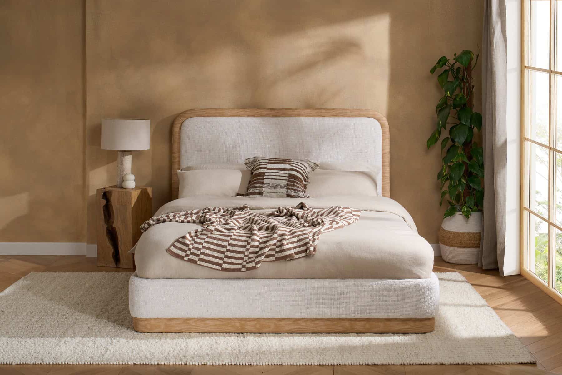 4ft6 Girona Bedframe - Image 2