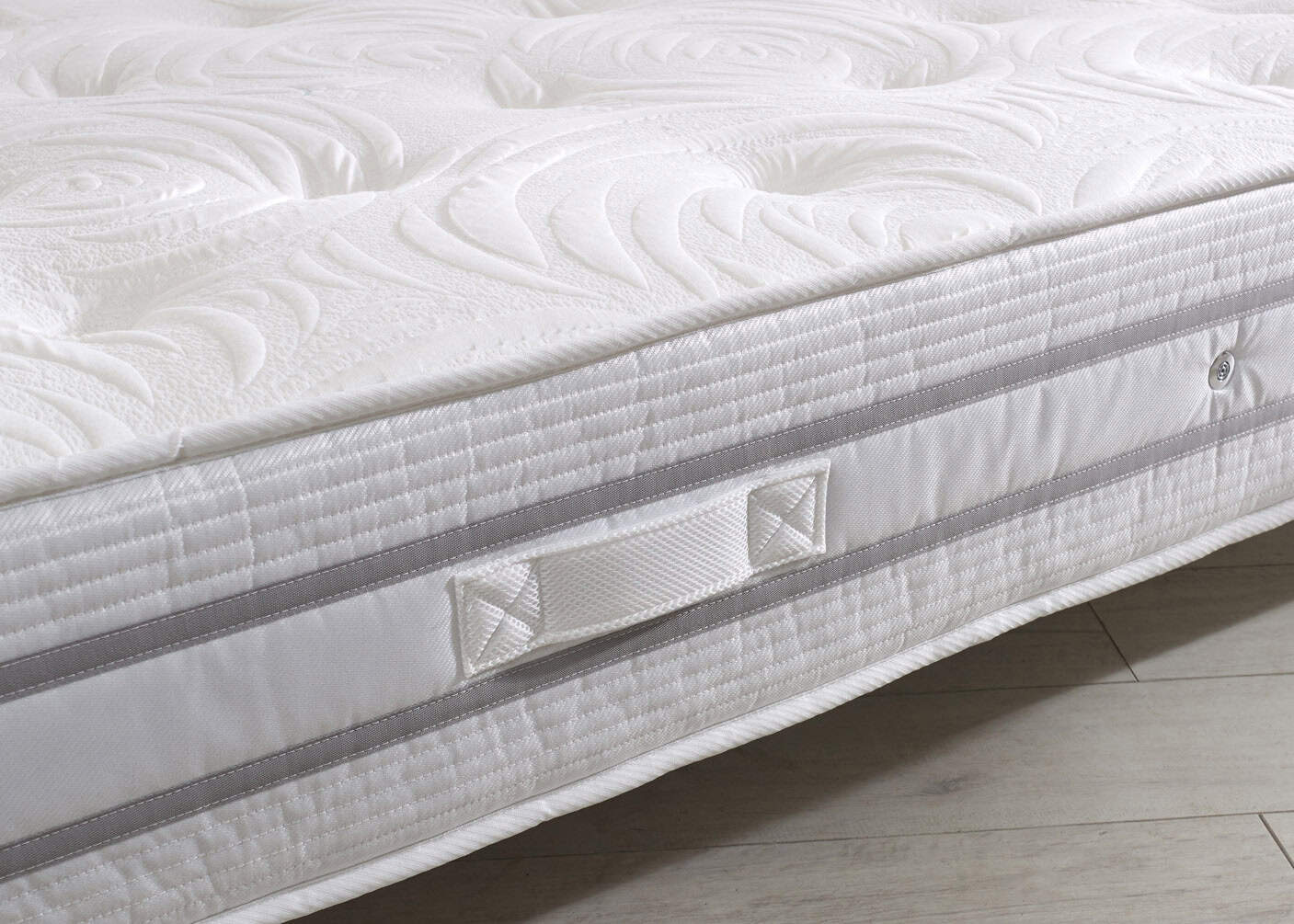 Edgar & Jones 5ft Paris 1500 Pocket Mattress - Image 4