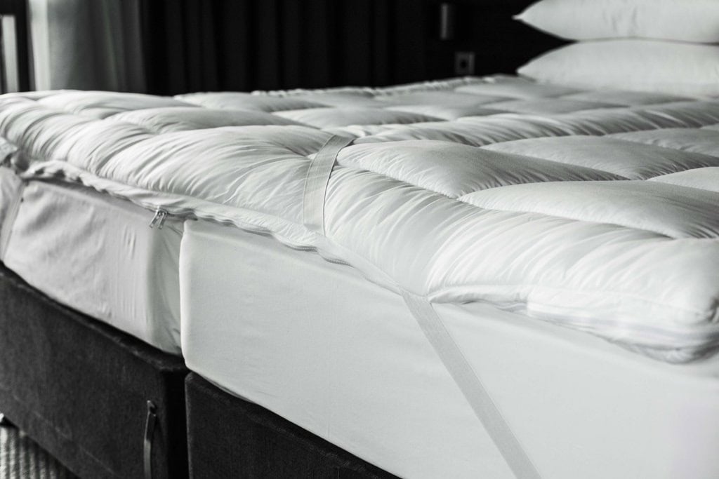 Dual Layer Mattress Topper - King Size - Image 3