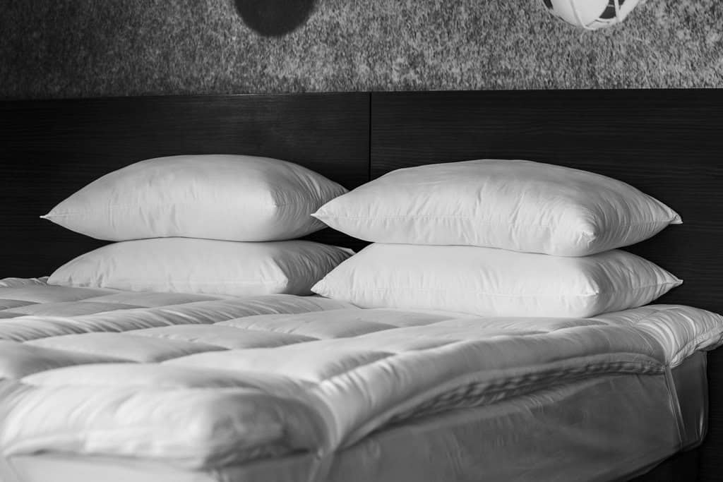 Dual Layer Mattress Topper - King Size - Image 4