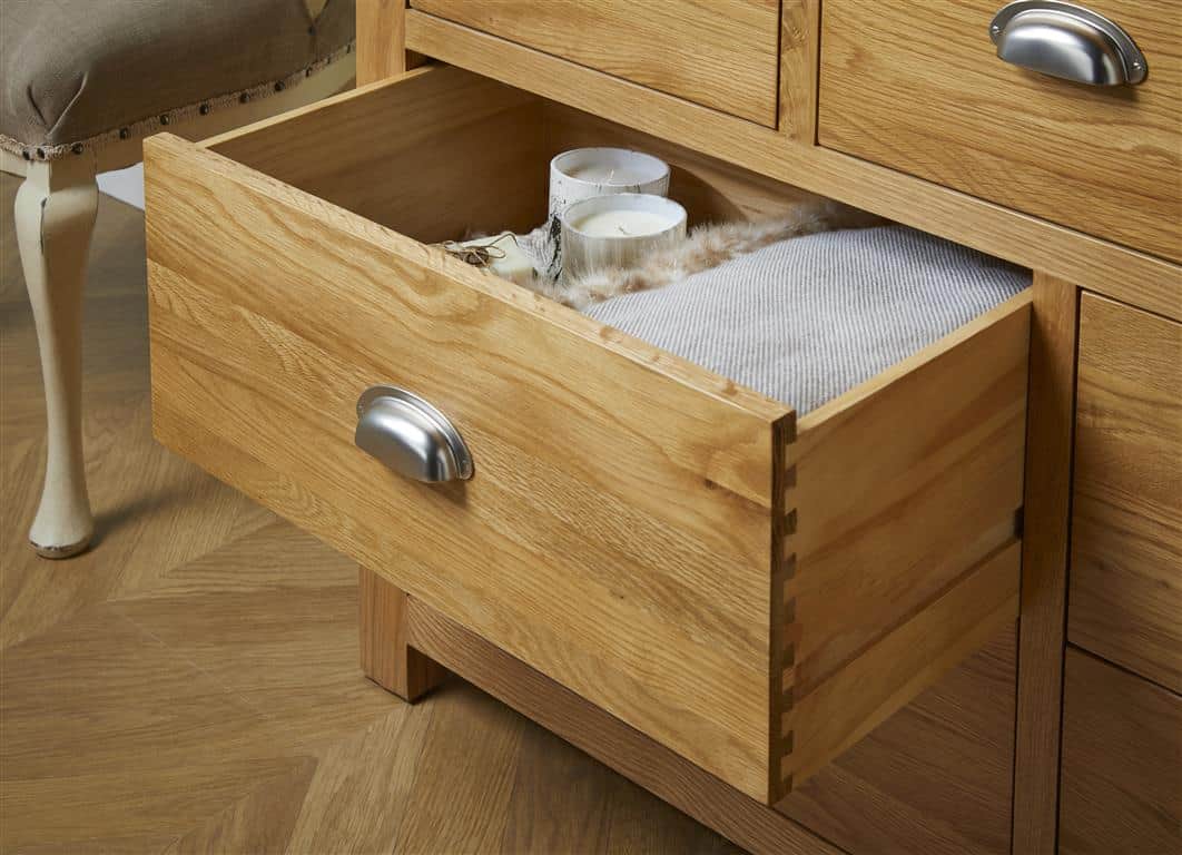 Woburn 4+3 Chest of Drawers - Oak - Image 3