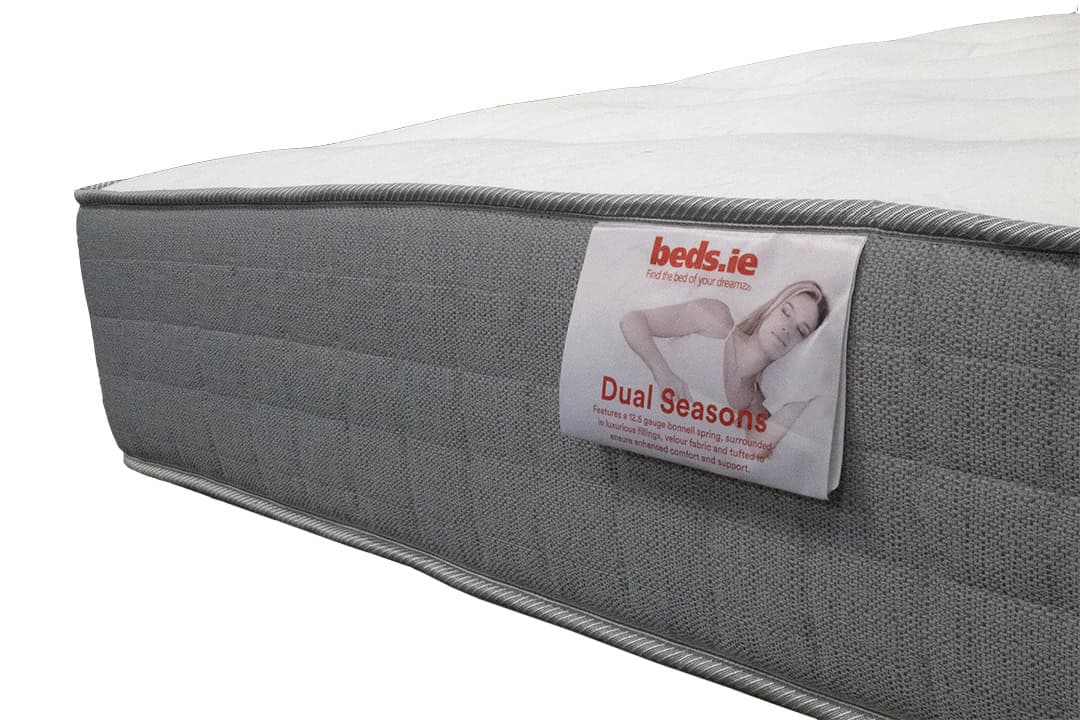 Dual Seasons 4ft Mattress with FREE DUVET SET WORTH €99 - Image 3
