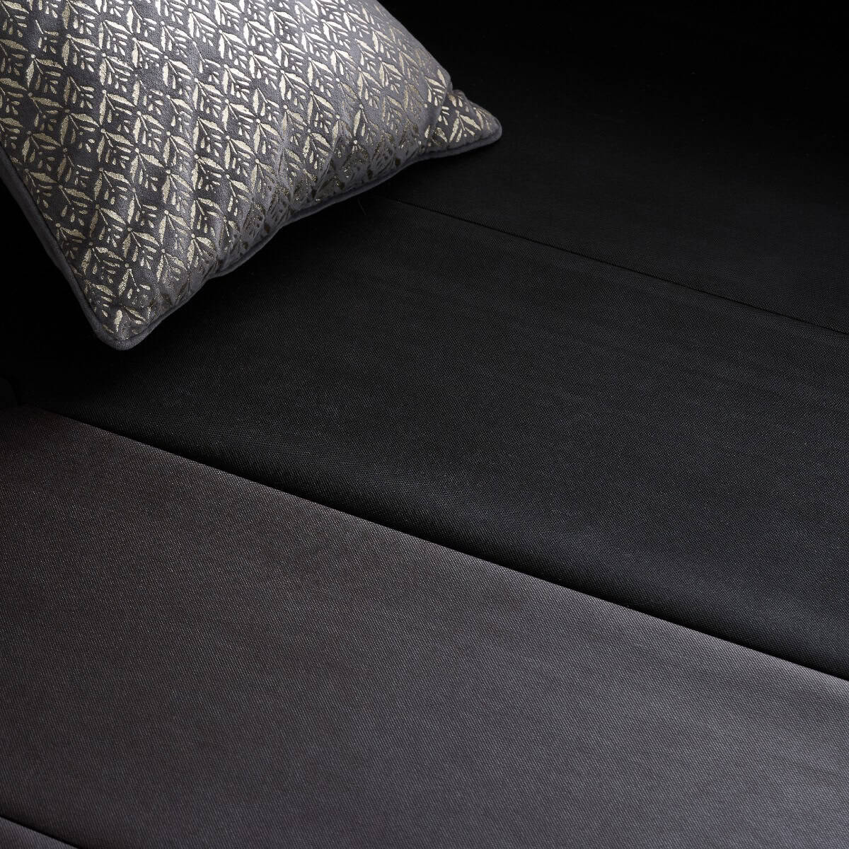Loxley 5ft Ottoman Bedframe - Grey Velvet - Image 9