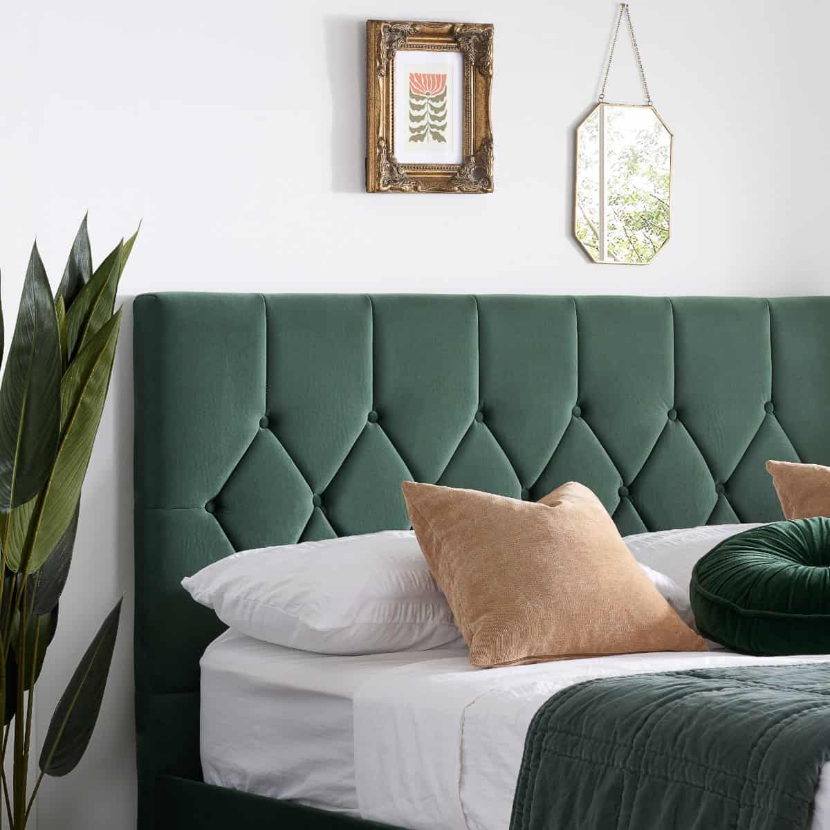 Loxley 4ft6 Ottoman Bedframe - Green Velvet - Image 3