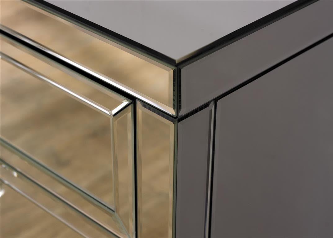 Valencia Mirrored 3 Drawer Bedside - Image 3