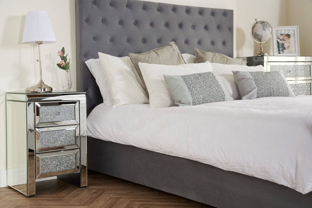 Vienna Mirrored 3 Drawer Bedside - Image 2
