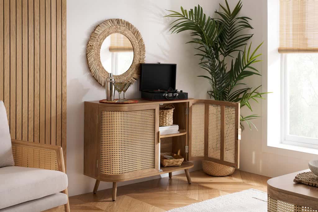 Noah 2 Door Sideboard - Oak - Image 2