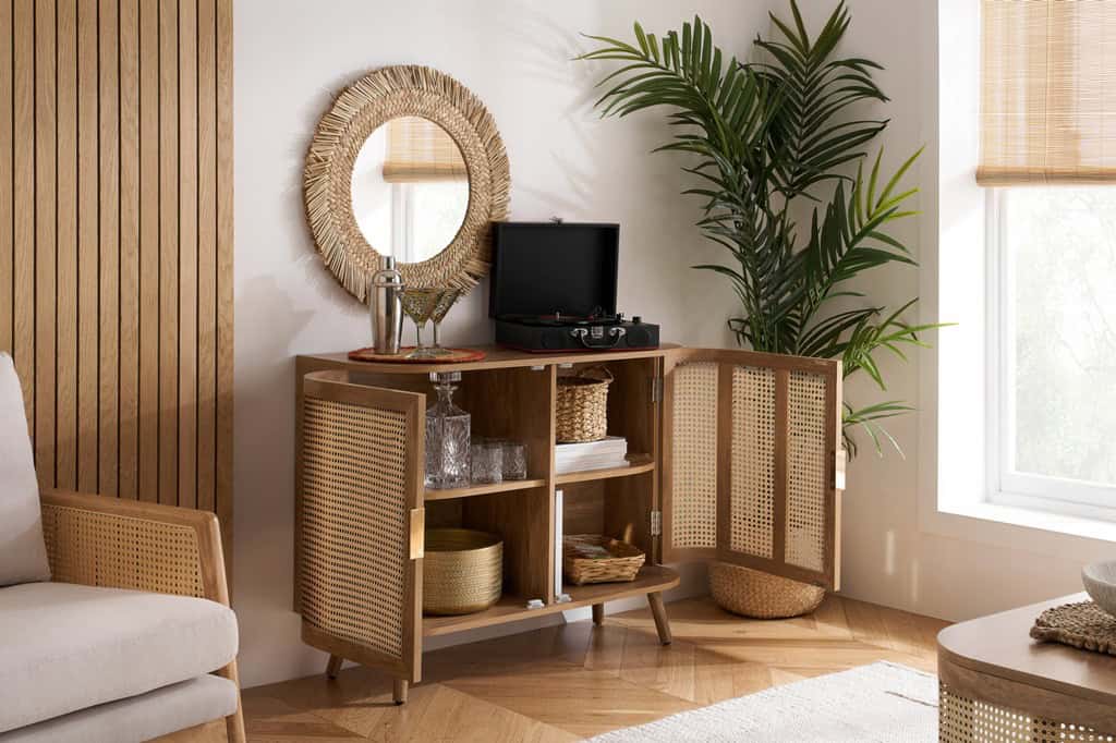 Noah 2 Door Sideboard - Oak - Image 3