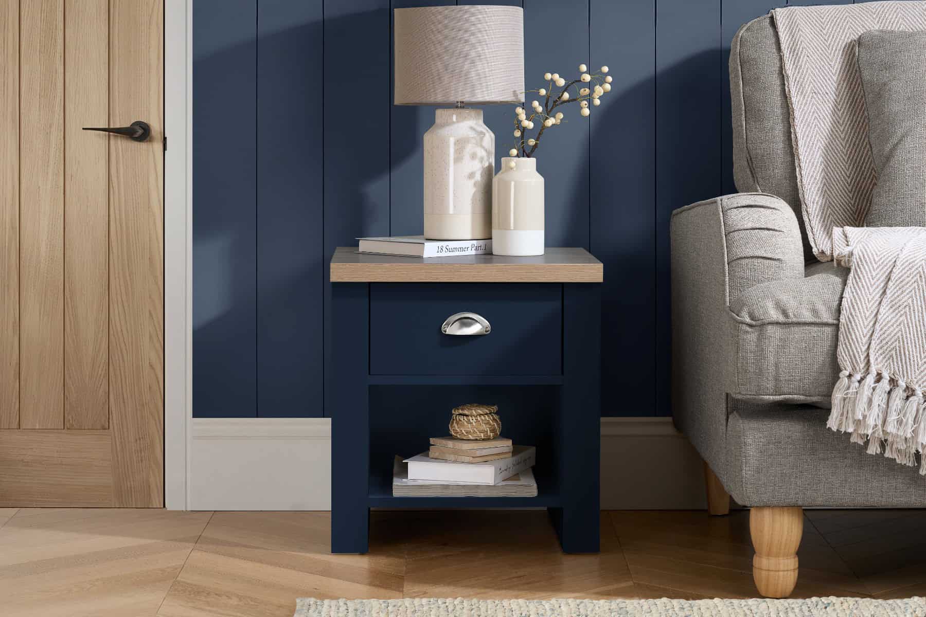 Highgate 1 Drawer Lamp Table - Navy & Oak - Image 2