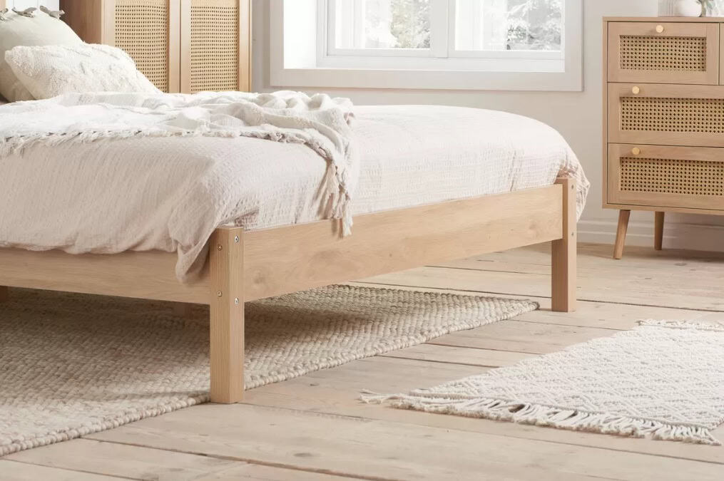 Croxley 4ft6 Rattan Bedframe - Oak - Image 3