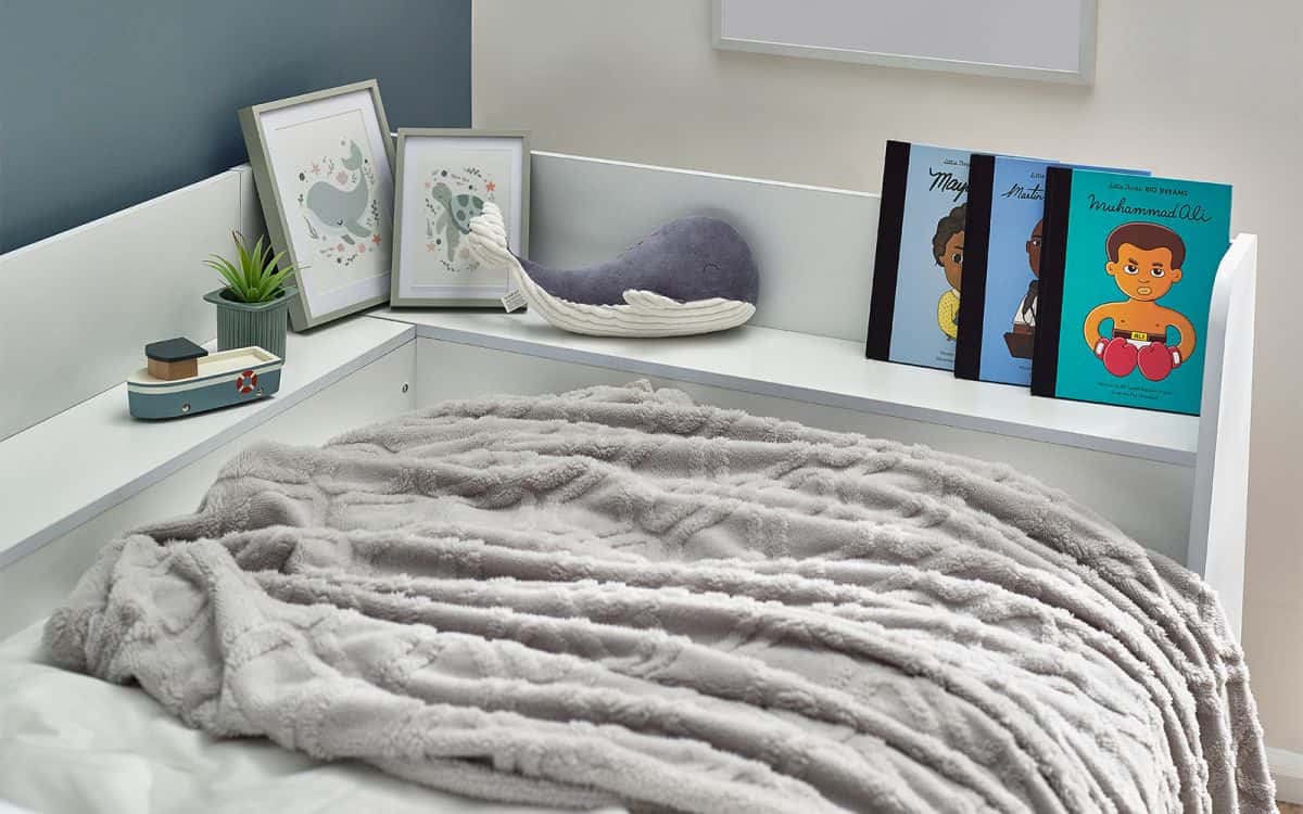 Cyclical Daybed - All White - Image 2