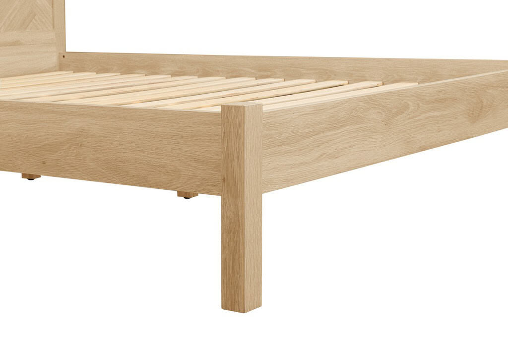 Herringford 4ft6 Bedframe - Oak - Image 9